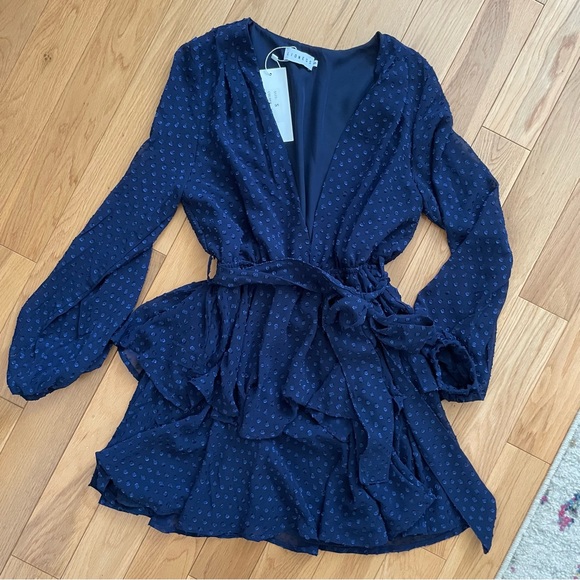 BNWT Lioness Amalfi Dress in Navy Sz Small - Picture 3 of 4